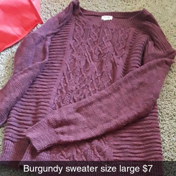 Women's clothing - Picture 7 of 7